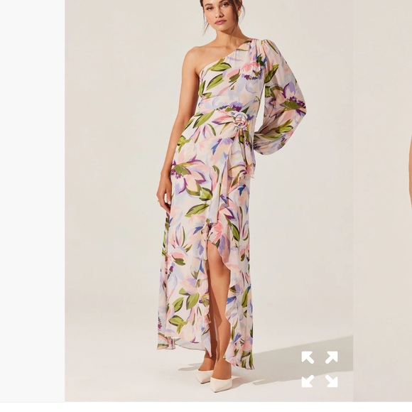 Astr Dresses & Skirts - Astr NEW One-Shoulder Floral Dress in Pink and Purple size XS new without tags